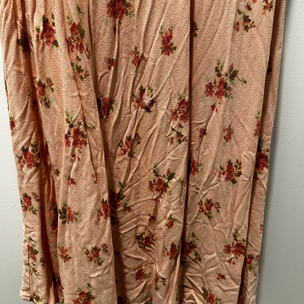 Reformation Lauryl Floral Midi Dress in Size 8 ๐ - Picture 11 of 11
